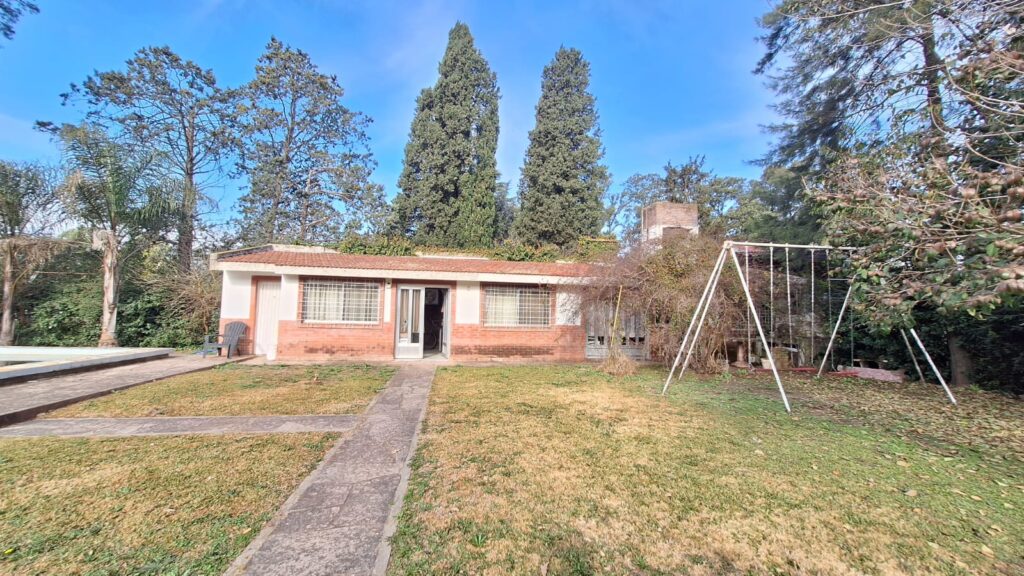 WhatsApp Image 2025-10-13 at 11.19.20 (2)