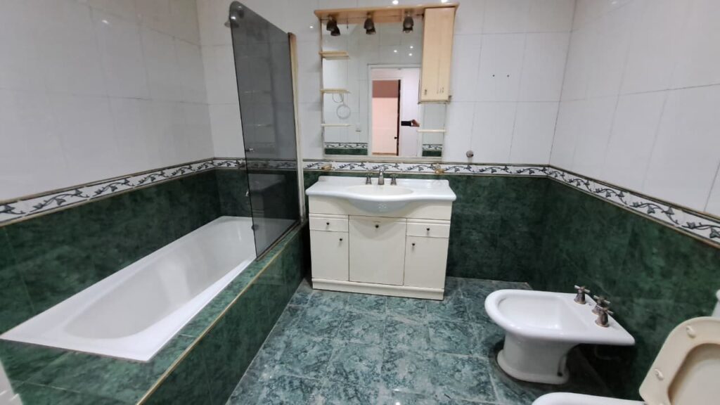 WhatsApp Image 2025-11-14 at 11.42.42