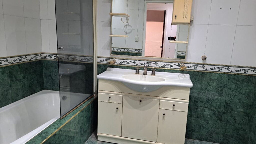 WhatsApp Image 2025-11-14 at 11.42.43 (1)