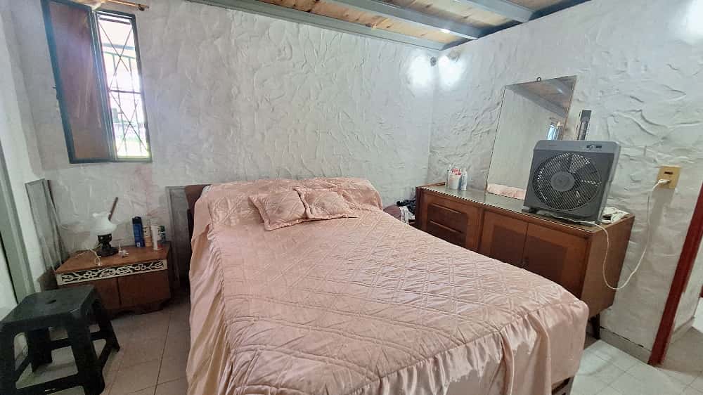 WhatsApp Image 2025-11-18 at 15.02.00 (2)