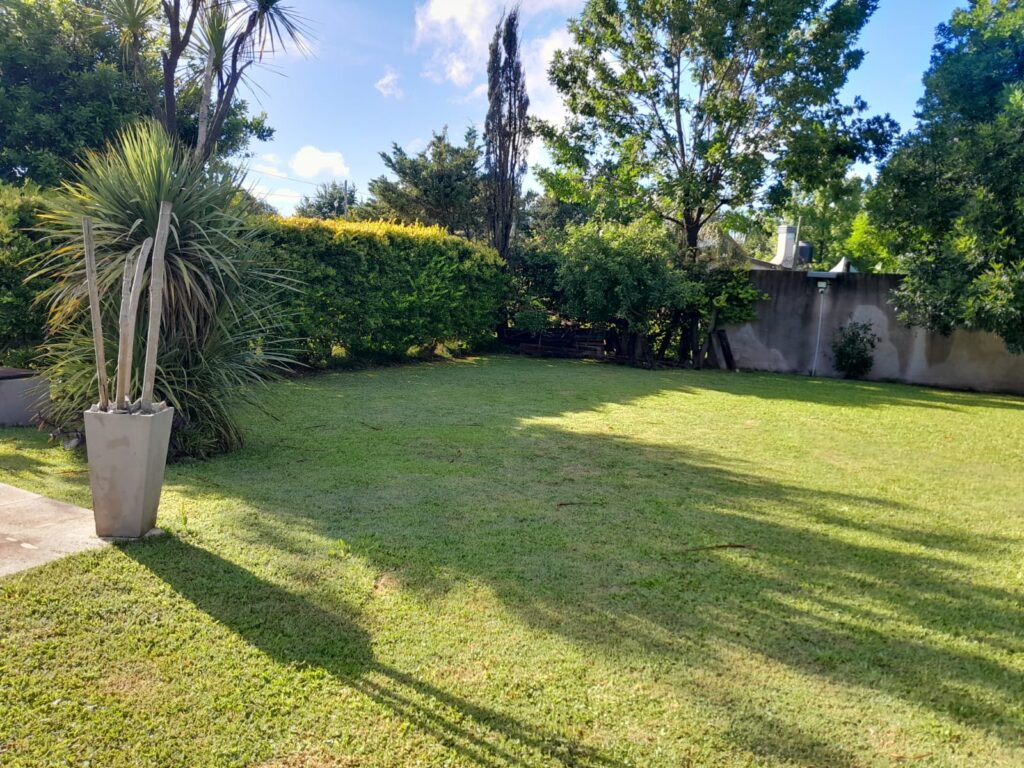 WhatsApp Image 2025-11-25 at 11.25.09 (1)