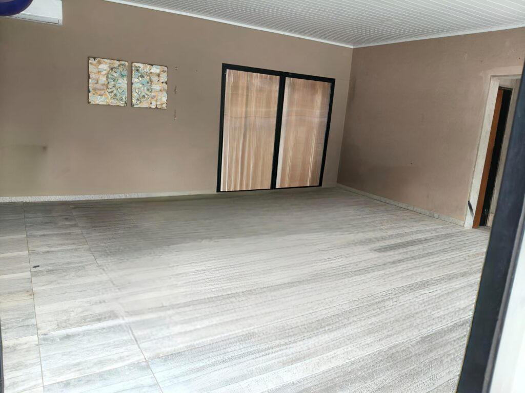 WhatsApp Image 2025-12-11 at 16.33.14 (2)