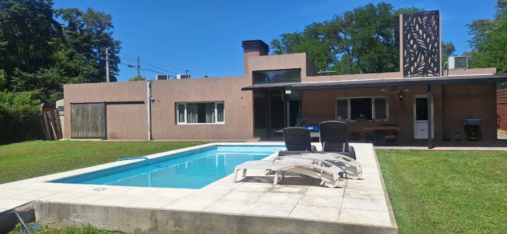 WhatsApp Image 2025-12-11 at 16.33.19 (1)